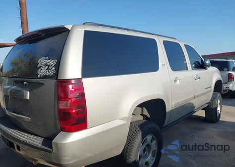 2008 Chevrolet Suburban 1500 Ltz из США, поврежденный, VIN 1GNFC16Y78R199812
